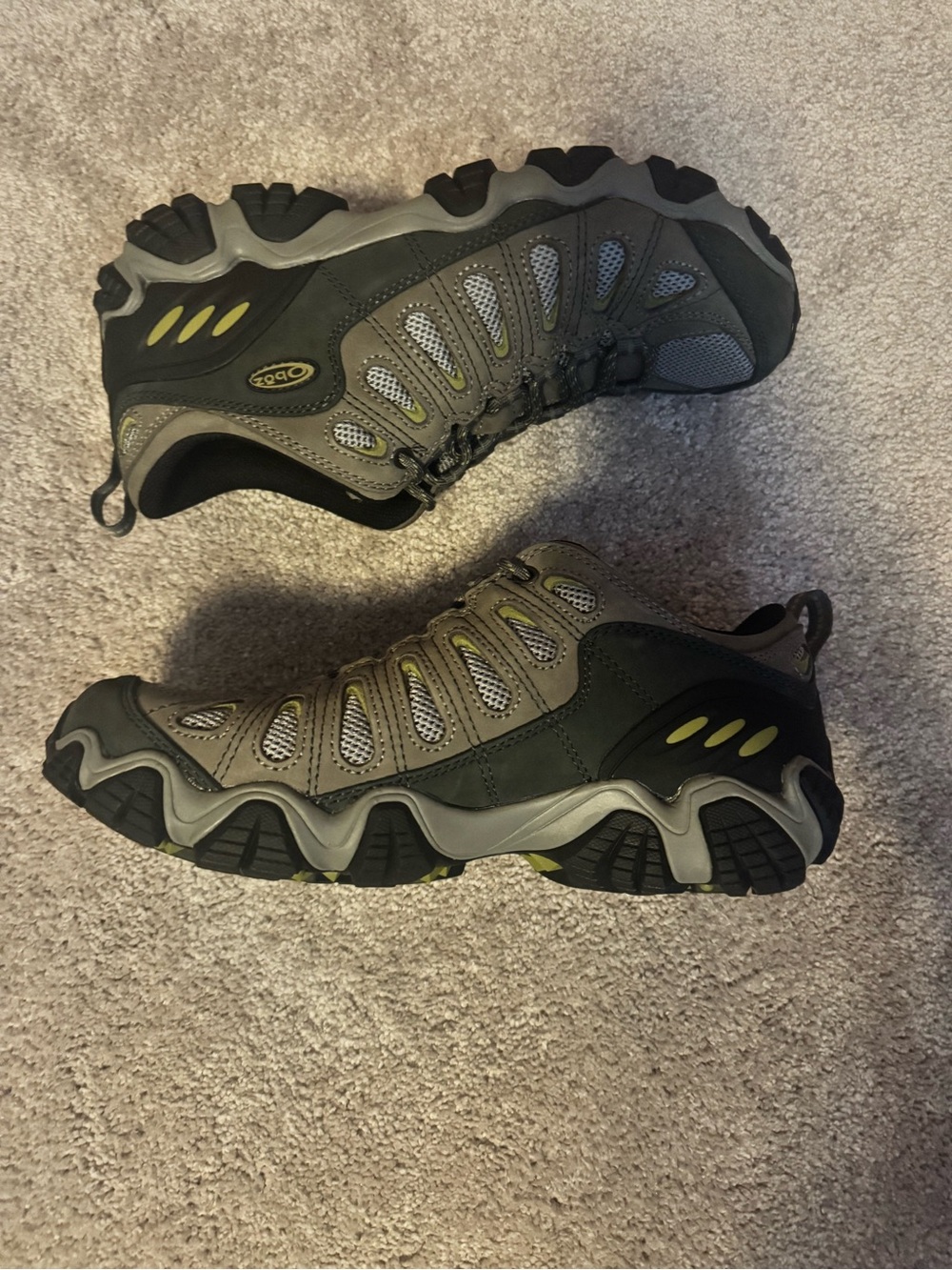 Oboz Men’s hiking shoes
